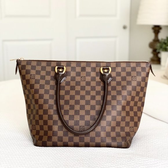Louis Vuitton Saleya MM - Picture 3 of 15